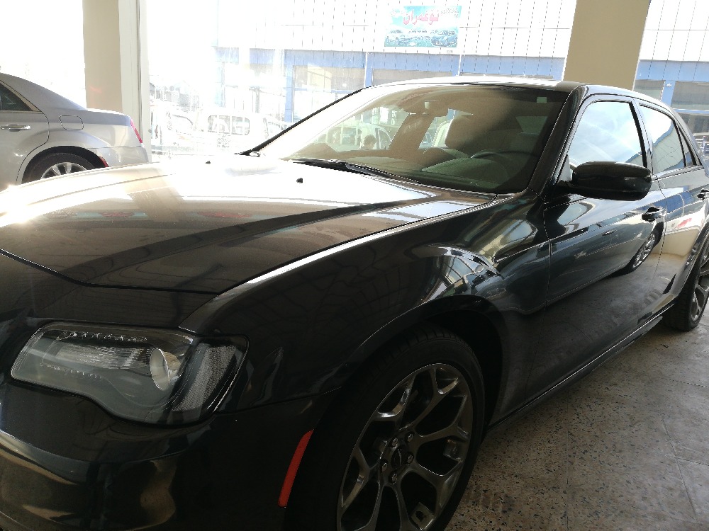 کرایسلەر 300